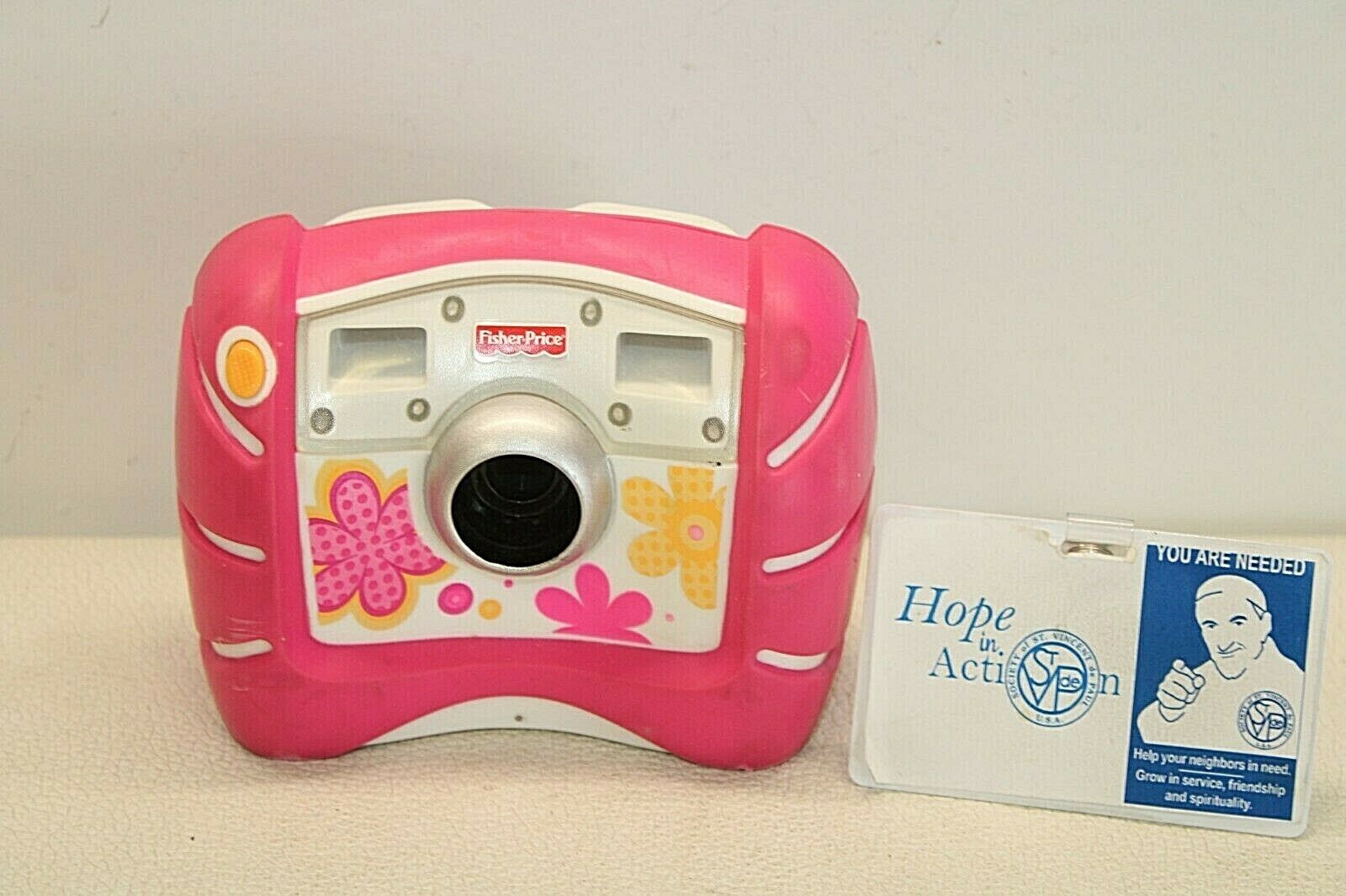 Fisher Price Kid Tough Children's Pink Digital Camera W/ Zoom 2010