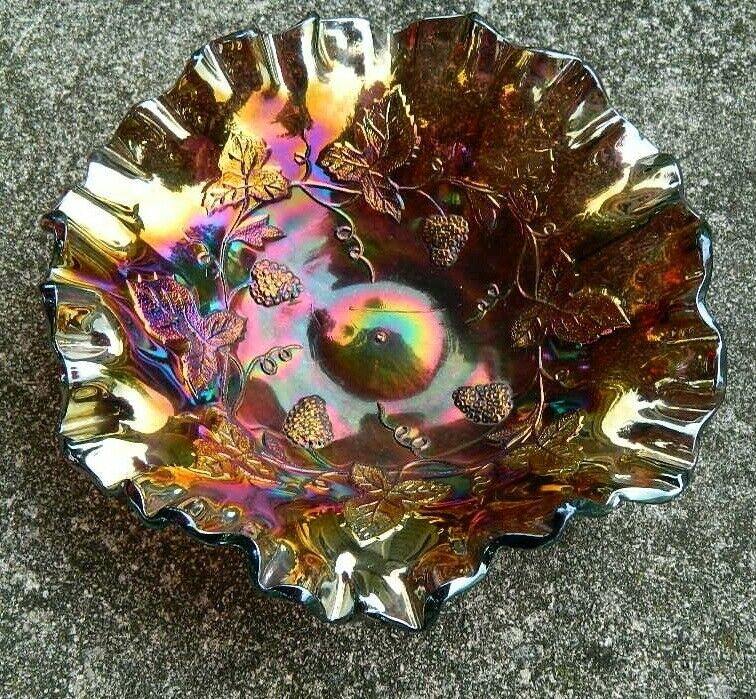 Millersburg Strawberry Wreath Carnival Purple Amethyst Art Glass Radium