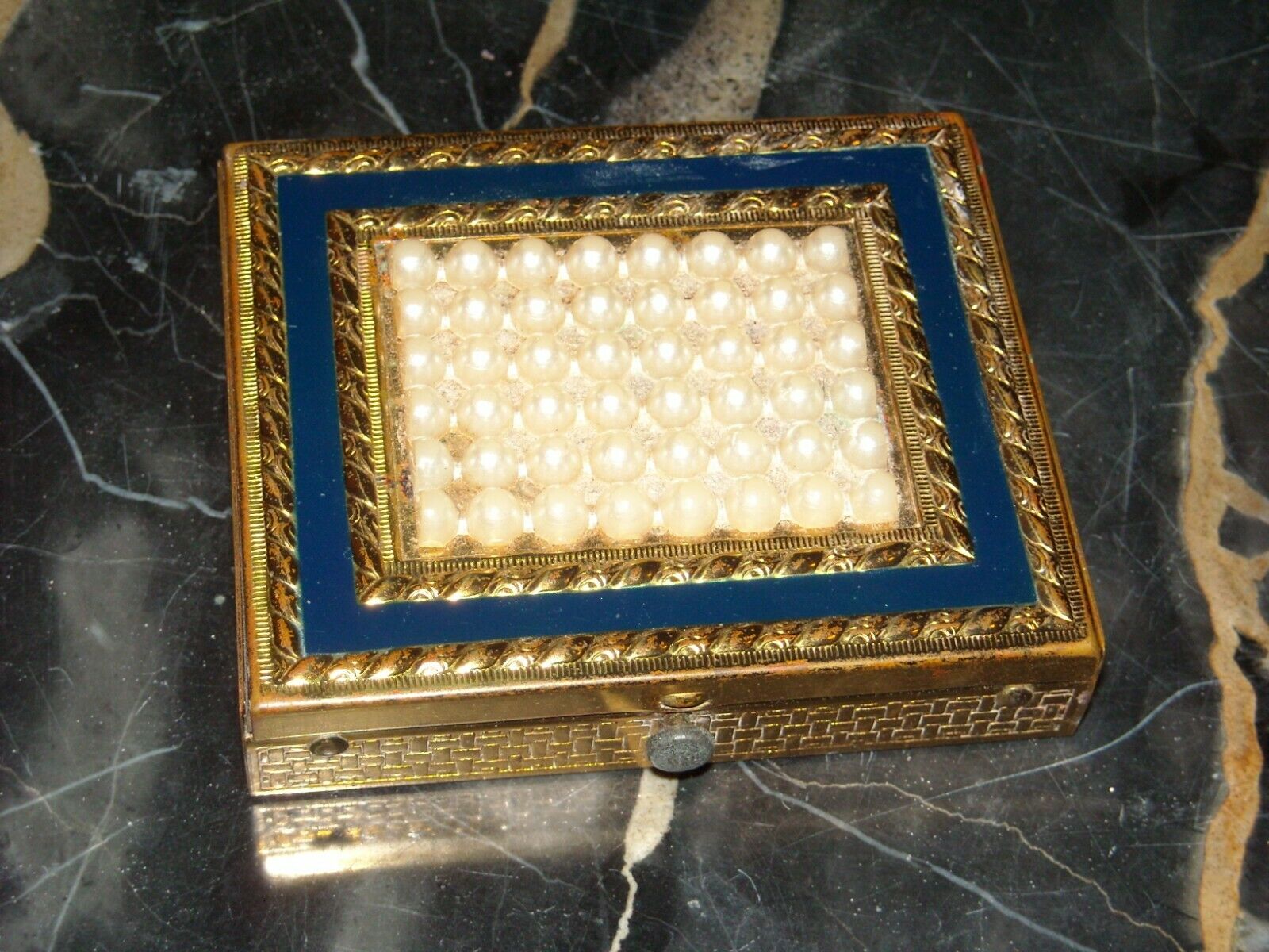 Box Compact W/ Enamel And Faux Pearls - Rope Twist Border And Basket Weave Case