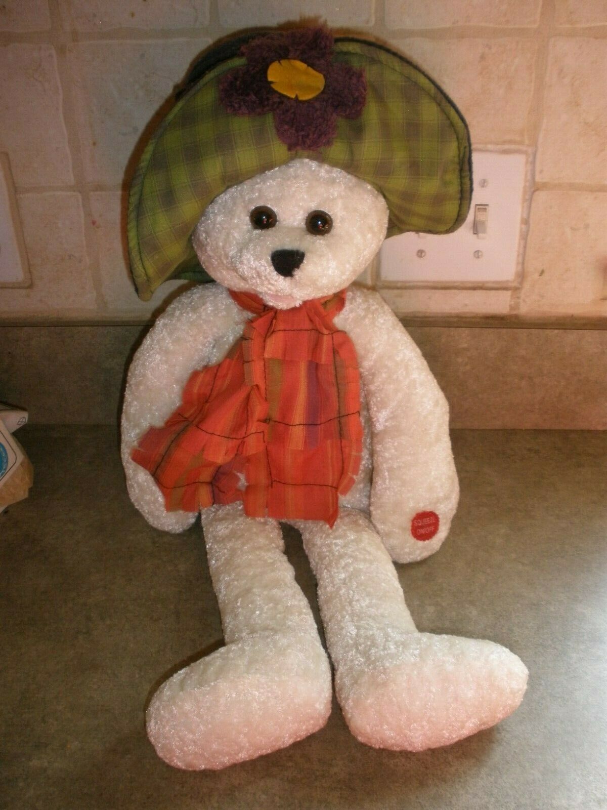 Chantilly Lane Musicals 22" Molly Bear Let It Be Me Pbc Hat