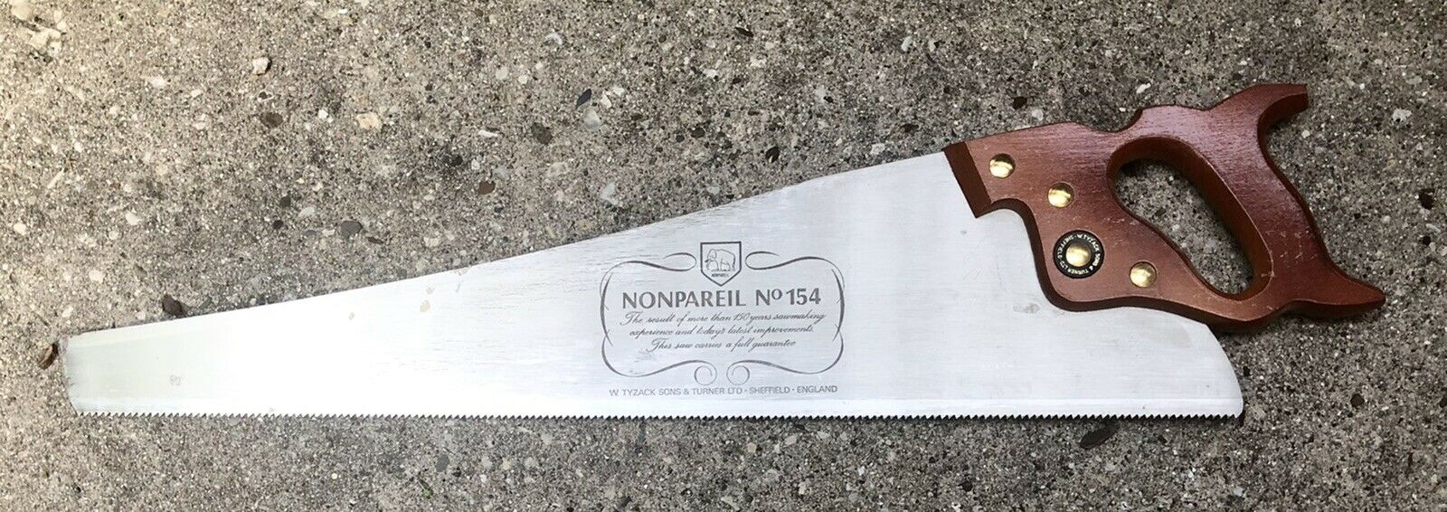 W. Tyzack Sons & Turner No. 154 Nonpareil Cross-cut Hand Saw 24" 8 Ppi Excellent